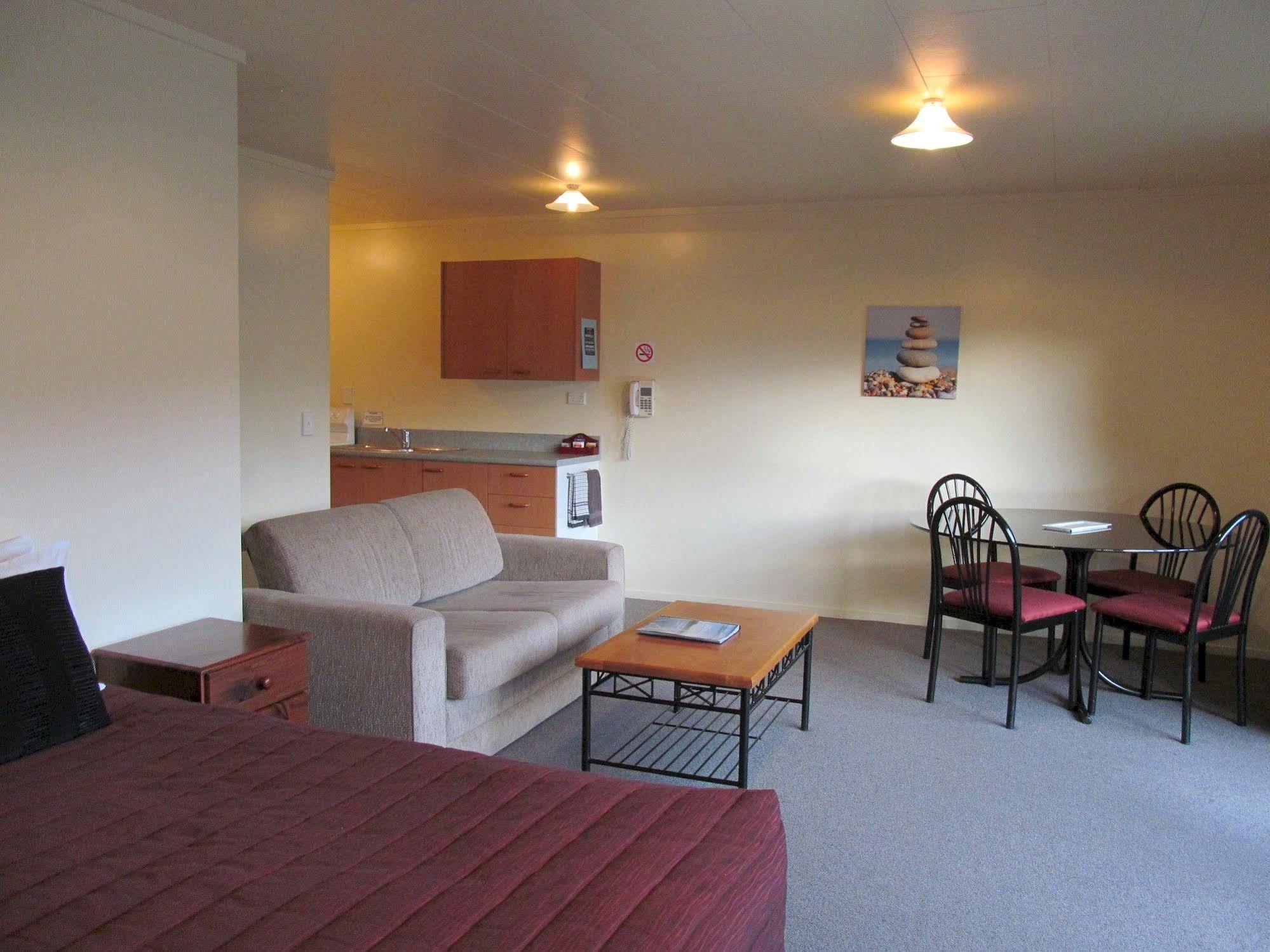 Wanaka Heights Motel Εξωτερικό φωτογραφία